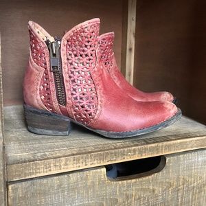 Short ankle boot Corral Circle G